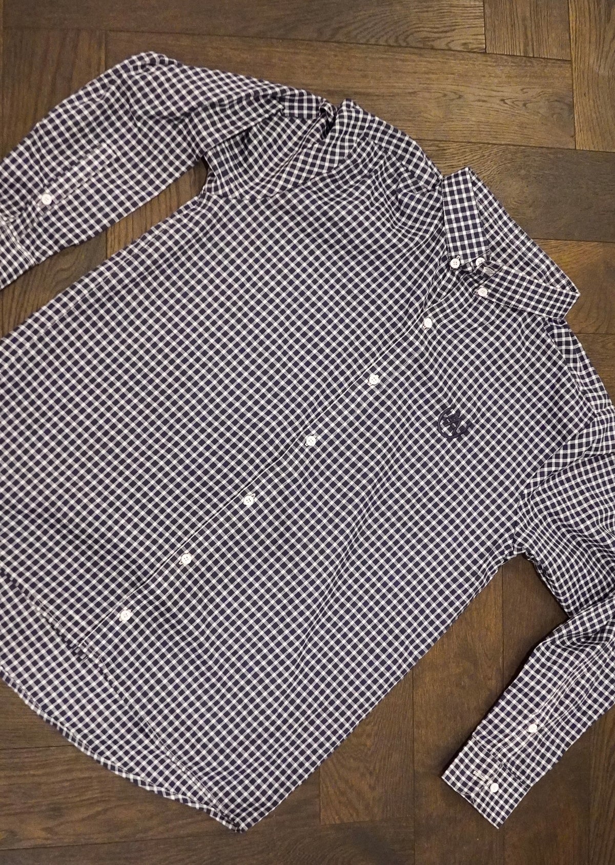 Angus button up