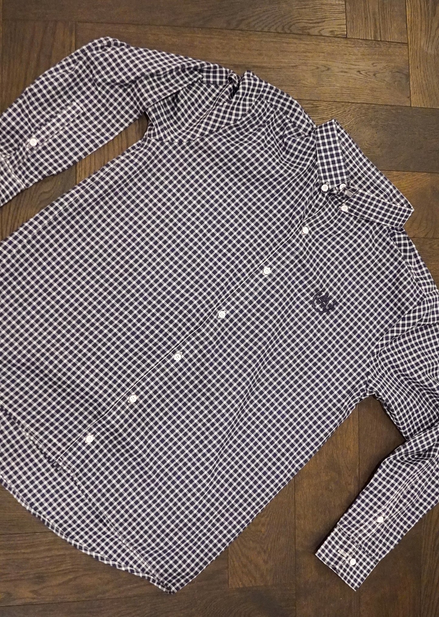 Angus button up